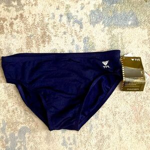 Mens TYR Navy Racer Speedo NWT Size 36